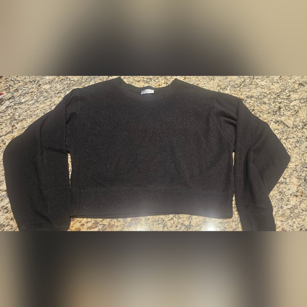 Vestique Black Sweater "Chasing Better"  cropped with wide arms size large - Picture 2 of 8
